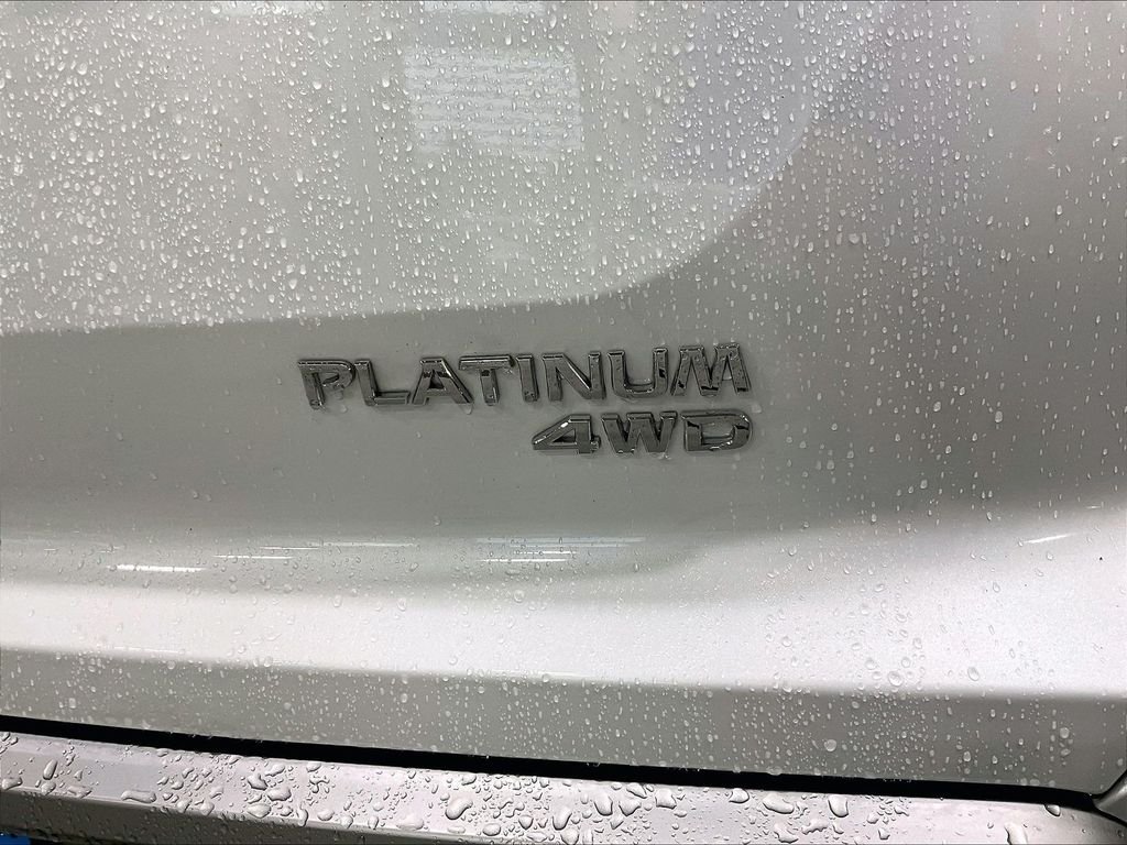 Used 2025 Everest White Pearl/Black Nissan Platinum image 30