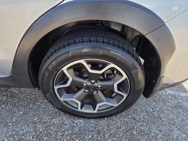 Used 2015 SILVER SUBARU 2.0ILM image 25