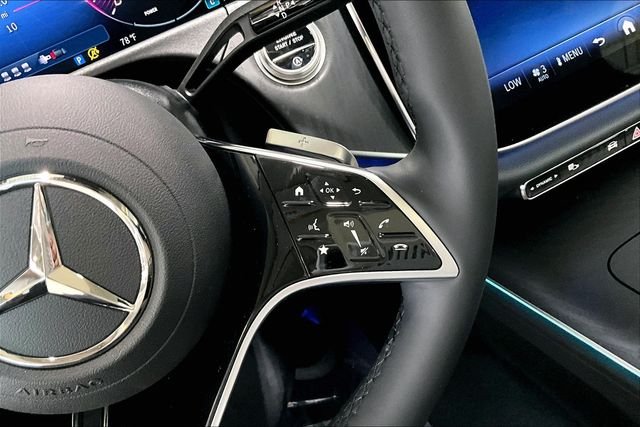 New 2026 MANUFAKTUR Moonlight White Metallic Mercedes-Benz E 450 image 15
