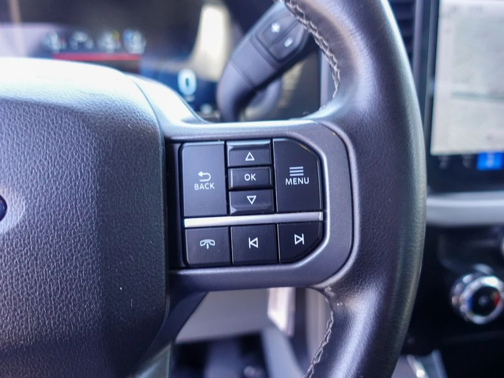 Used 2024 Agate Black Metallic Ford XLT image 16