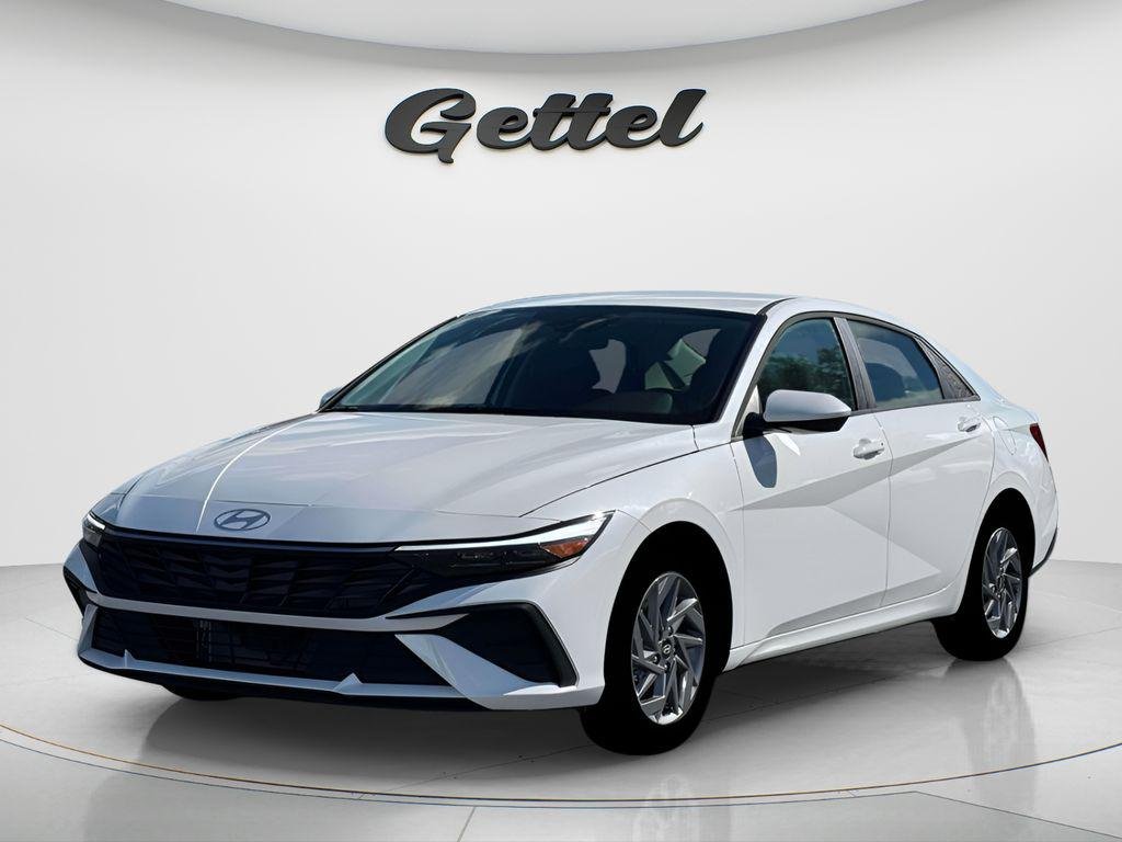 New 2026 White Hyundai Blue image 2