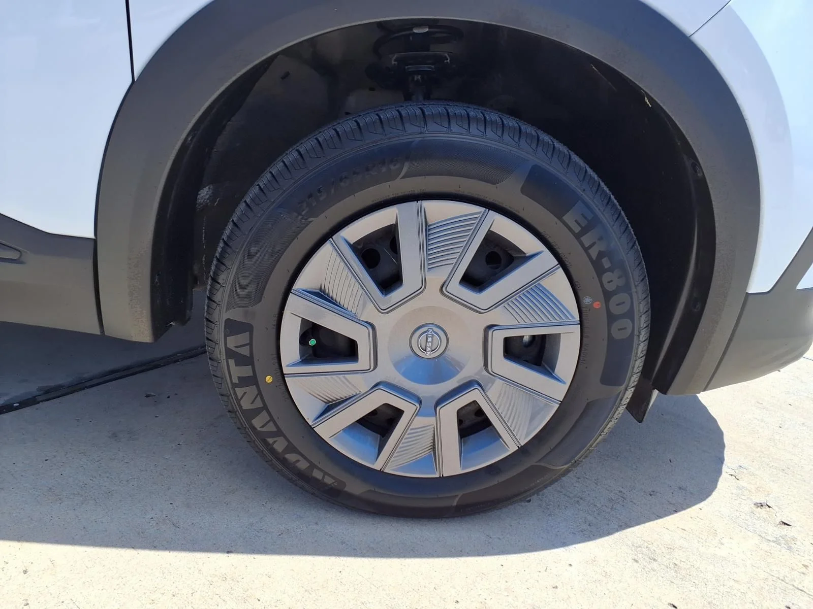 Used 2025 White Nissan S image 10