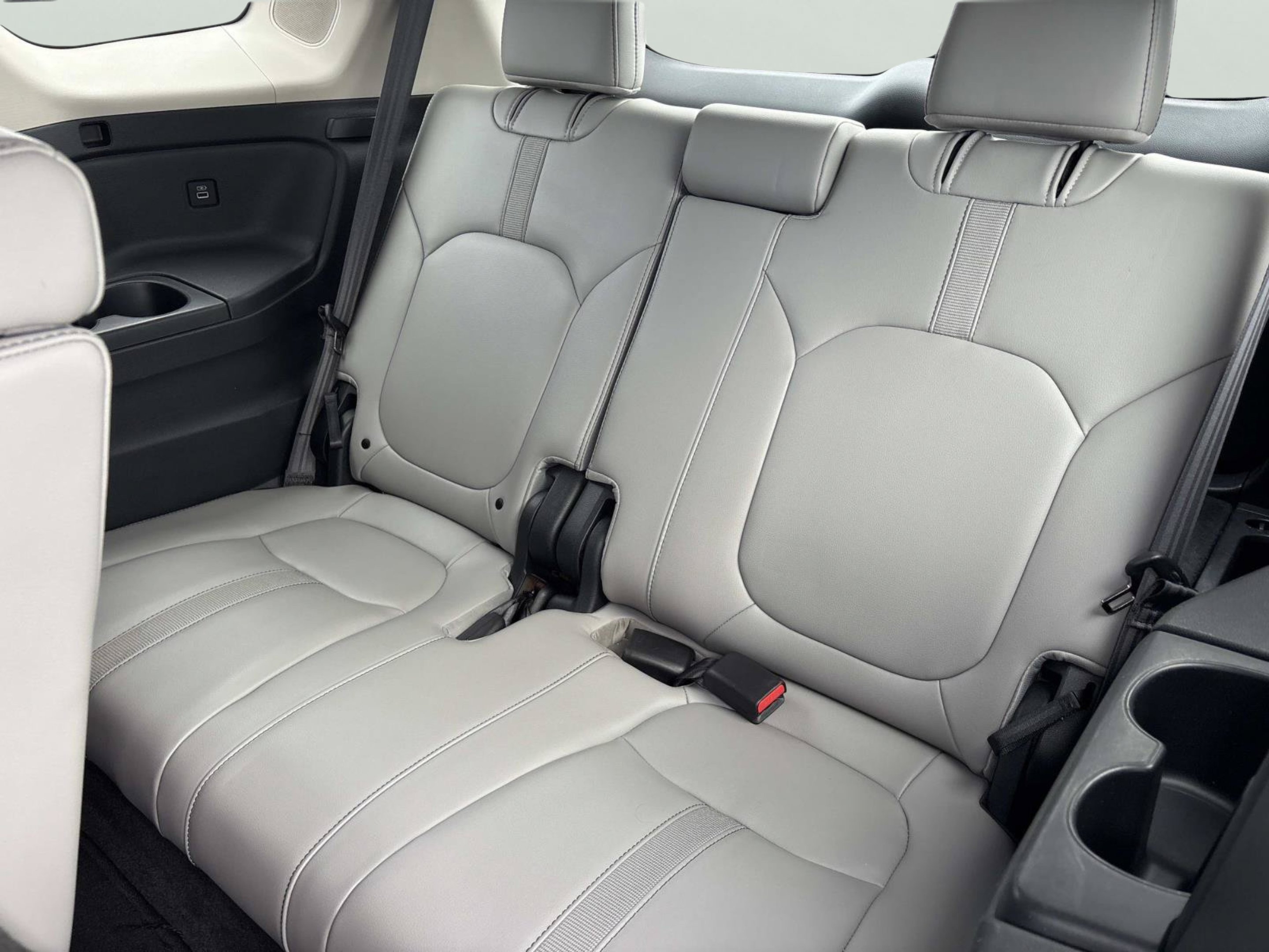 2023 Honda Pilot Touring - Photo 16