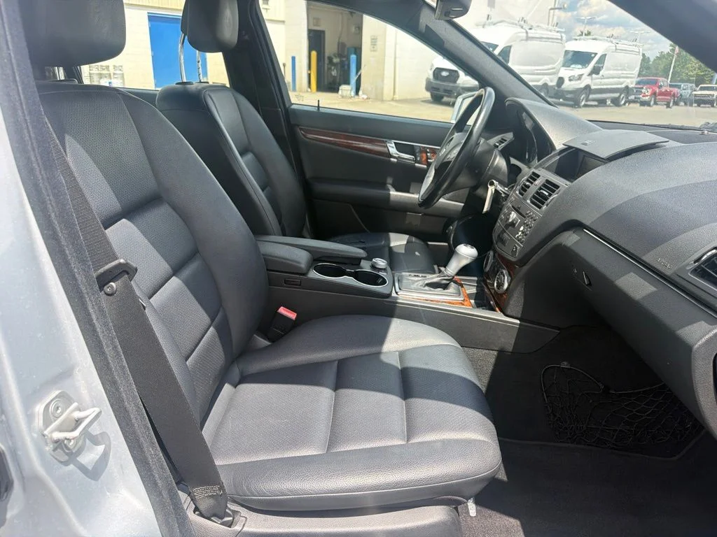Used 2011 Silver Mercedes-Benz C 300 image 37