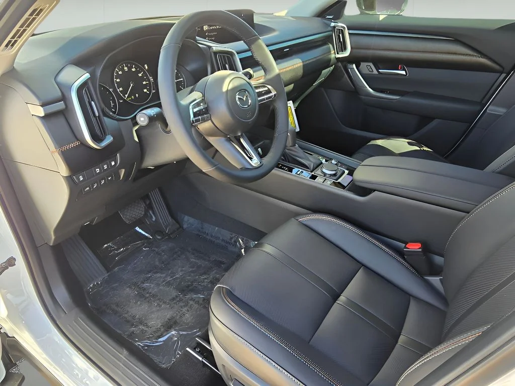 Used 2026 Wind Chill Pearl Mazda Premium image 22