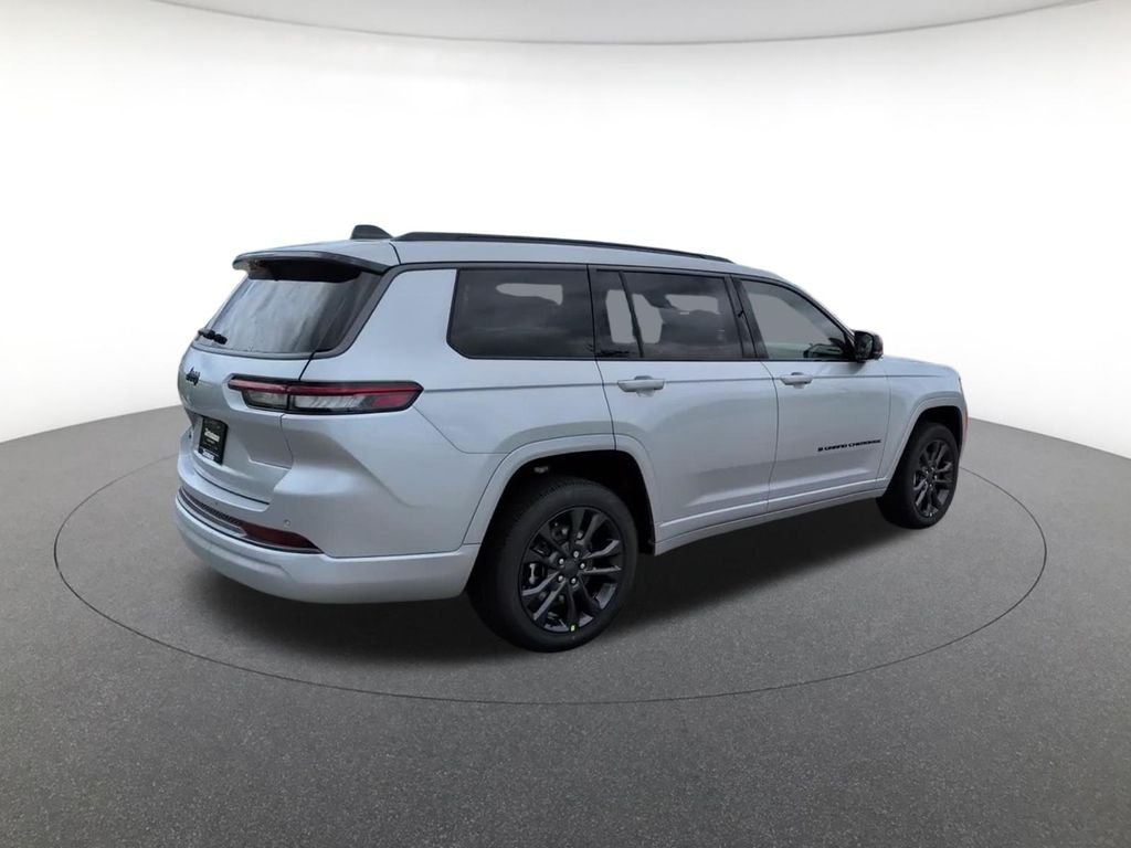 New 2026 Silver Jeep Limited Reserve image 5