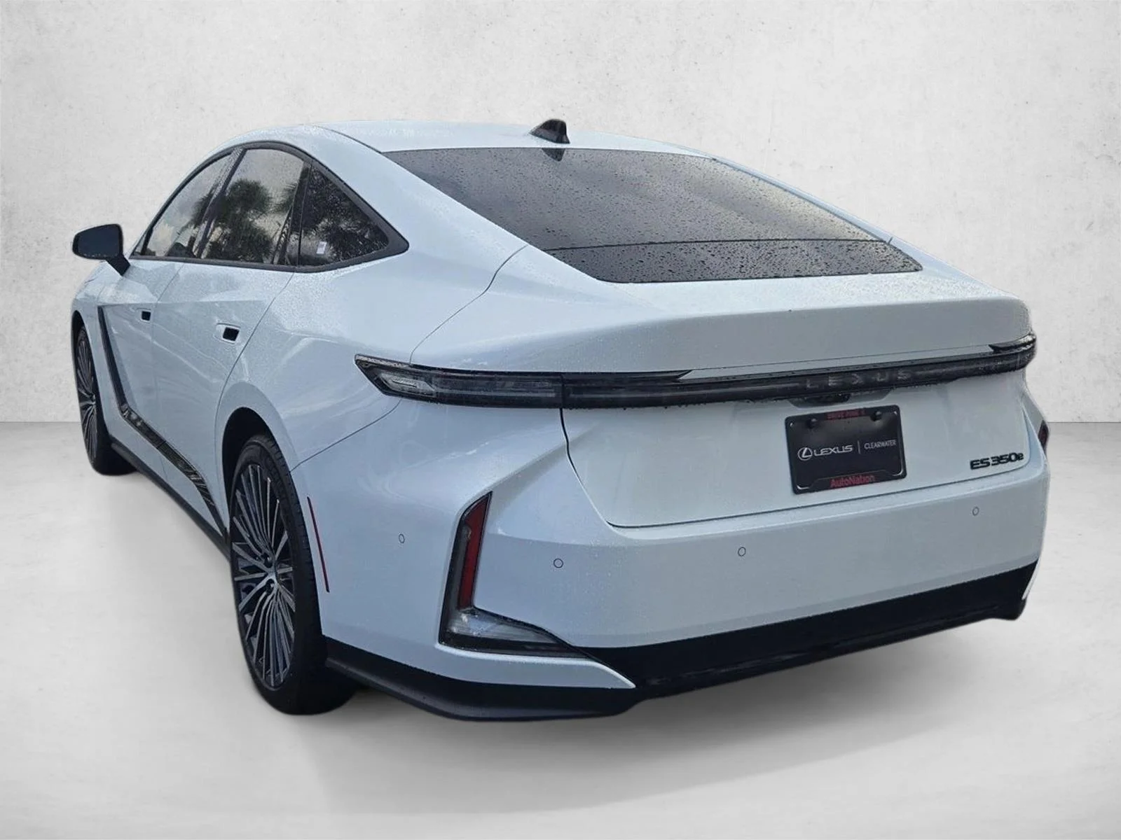 New 2026 Ultra White Lexus ES 350e LUXURY image 9