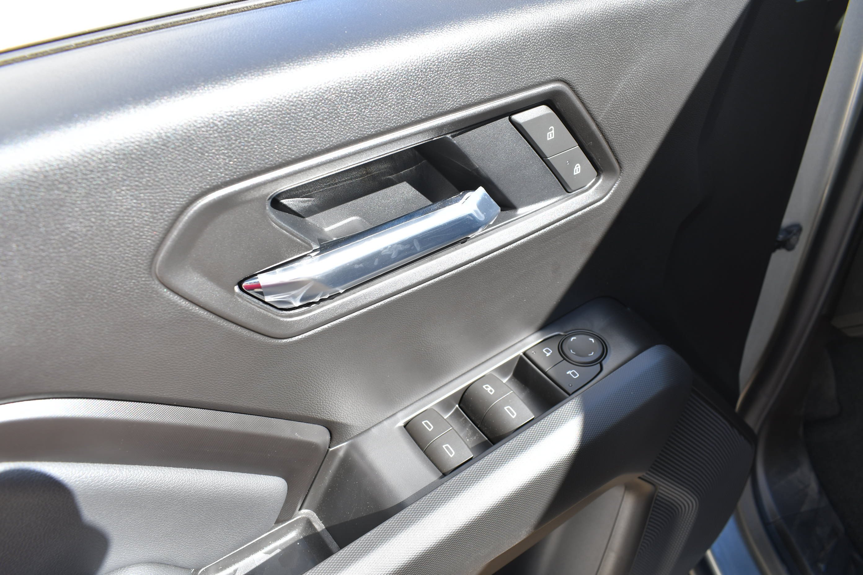 New 2026 Sterling Metallic GMC Elevation image 3