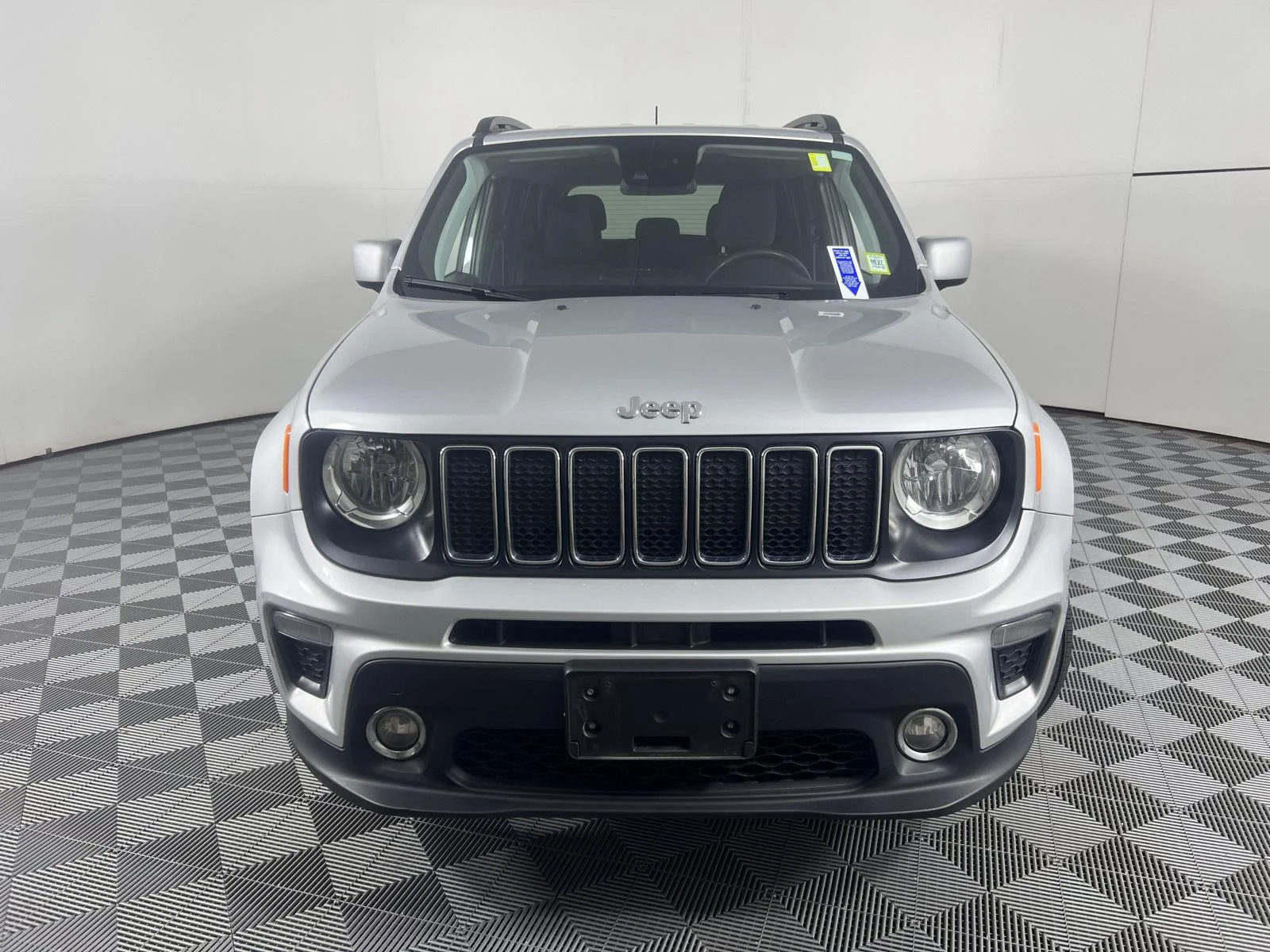 Used 2021 Glacier Metallic Jeep Latitude image 6