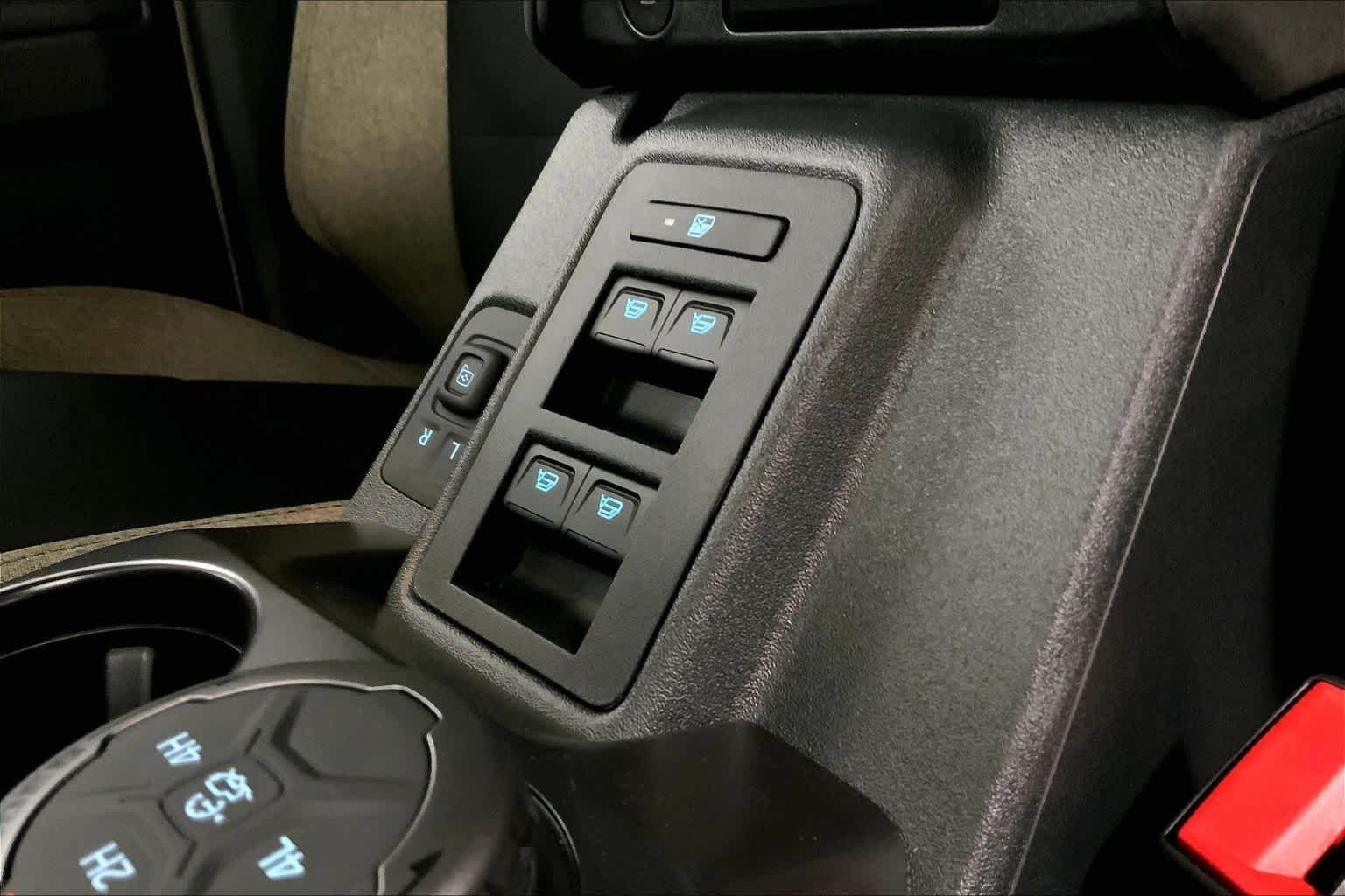 New 2026 Desert Sand Ford Big Bend® image 17