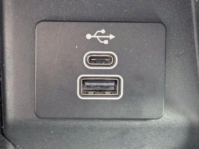 Used 2024 Azure Gray Metallic Ford Lariat image 22