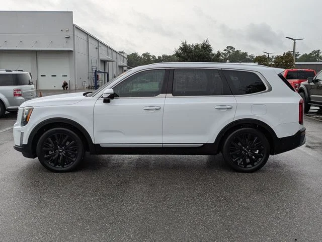 Used 2022 White Pearl Kia SX image 6