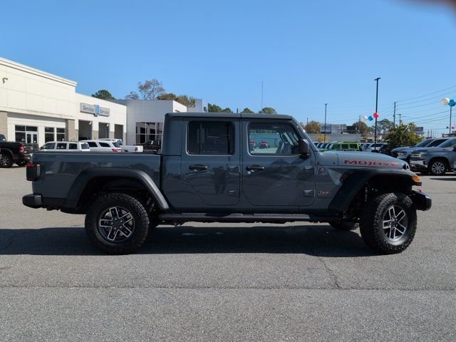 New 2026 Anvil Clear-Coat Exterior Paint Jeep Mojave image 3