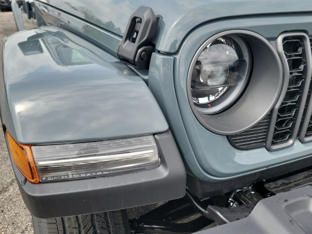 2025 Jeep Gladiator Sport S - Photo 28