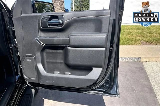 Used 2022 Onyx Black GMC AT4 image 24