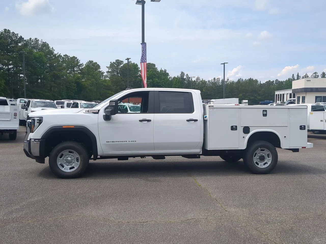 New 2026 Summit White GMC Pro image 5