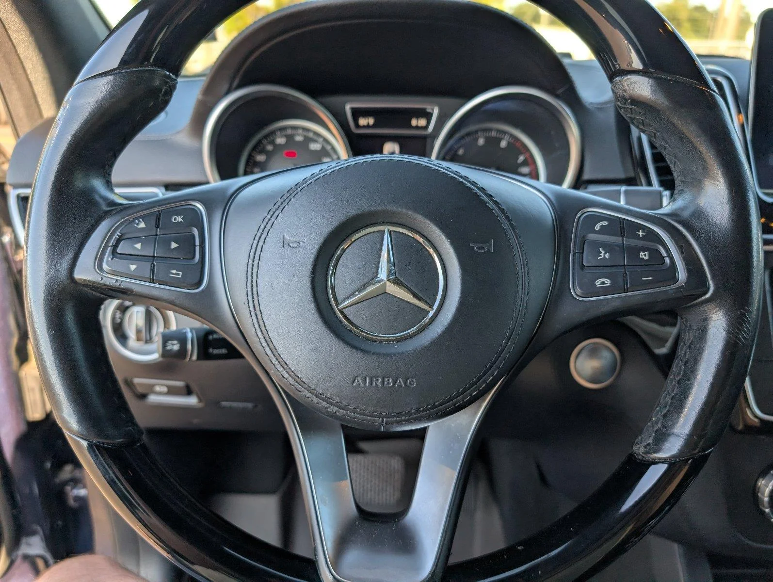 Used 2017 Lunar Blue Metallic Mercedes-Benz GLS 550 image 28