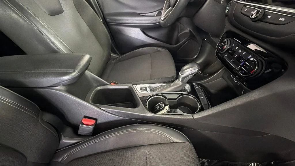 Used 2022 Ebony Twilight Metallic Buick Select image 35