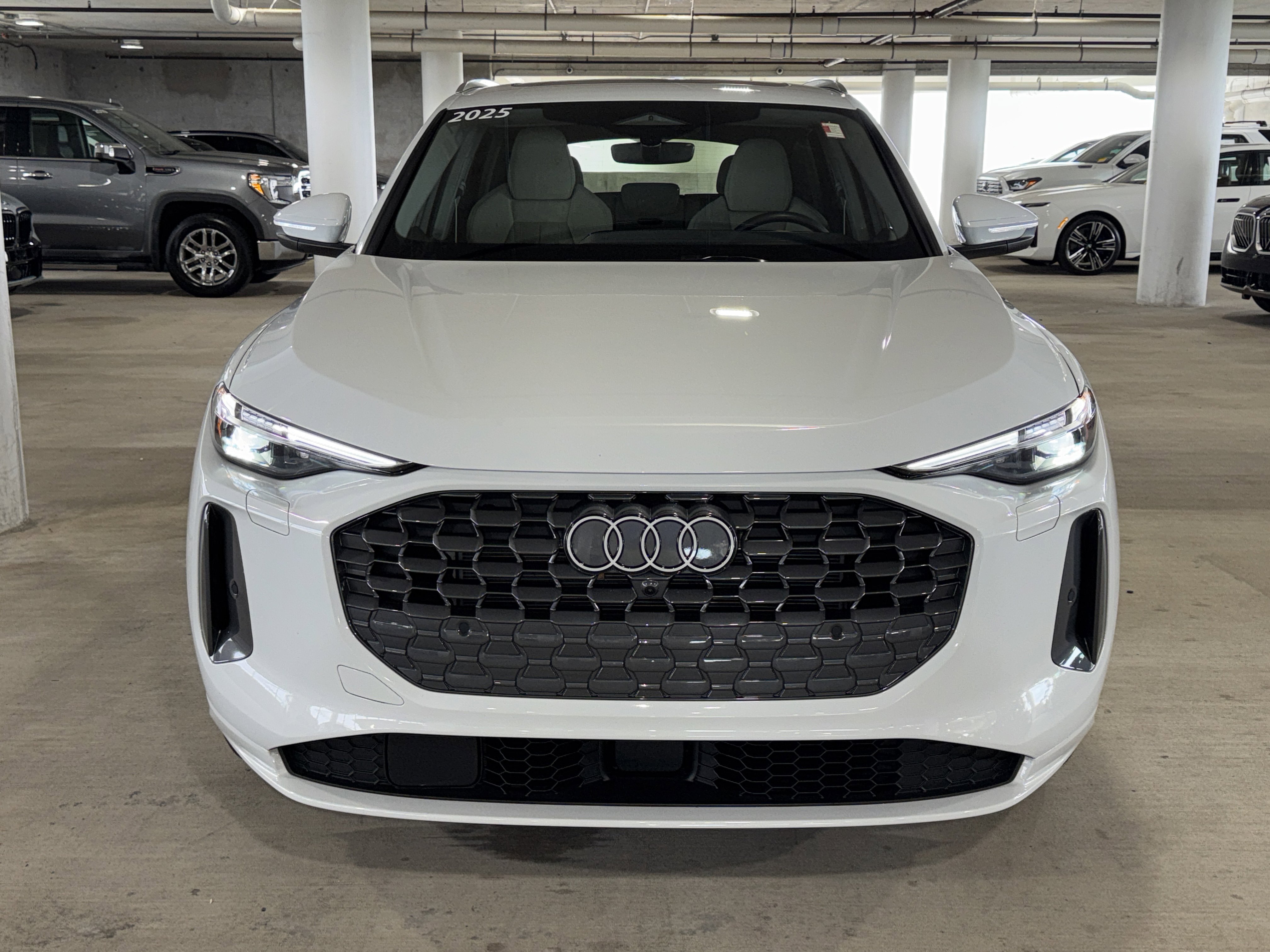 Used 2025 Arkona White Audi Prestige image 3