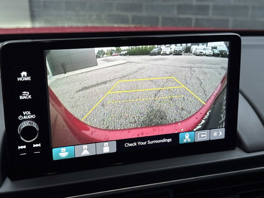 Used 2025 Red Honda Touring image 26