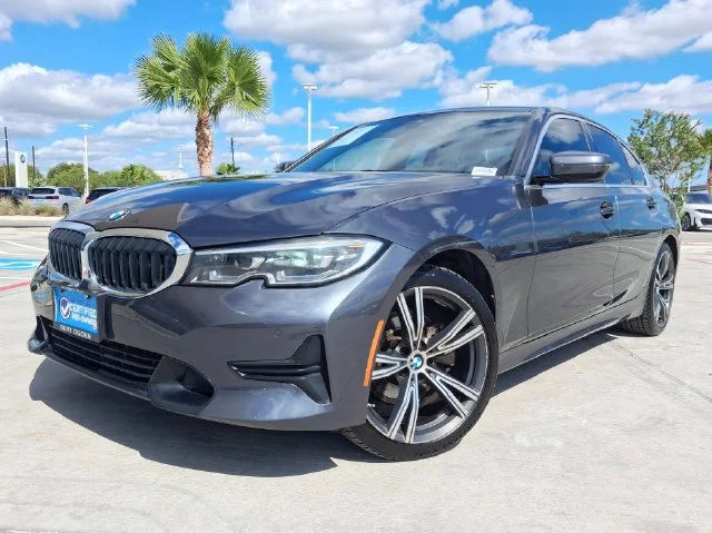 Used 2022 Gray BMW 330i xDrive image 2