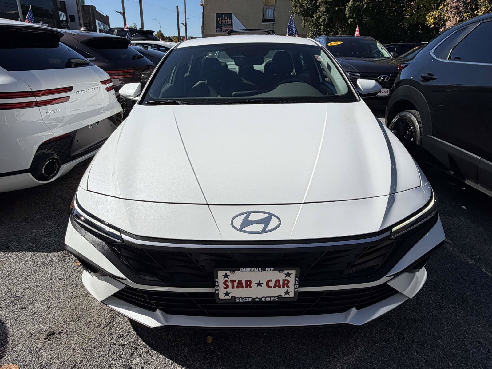 Used 2024 Serenity White Hyundai SEL image 2