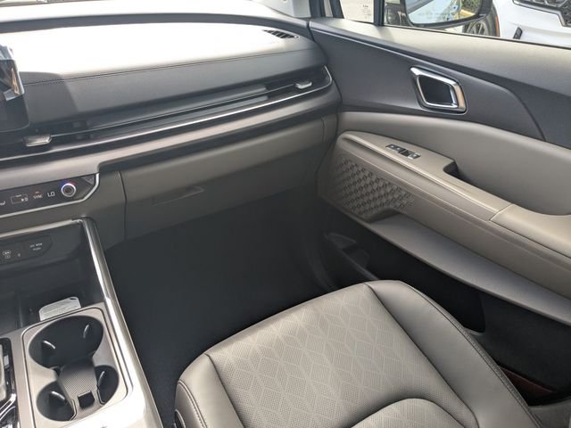 New 2026 Ivory Silver Kia EX image 19