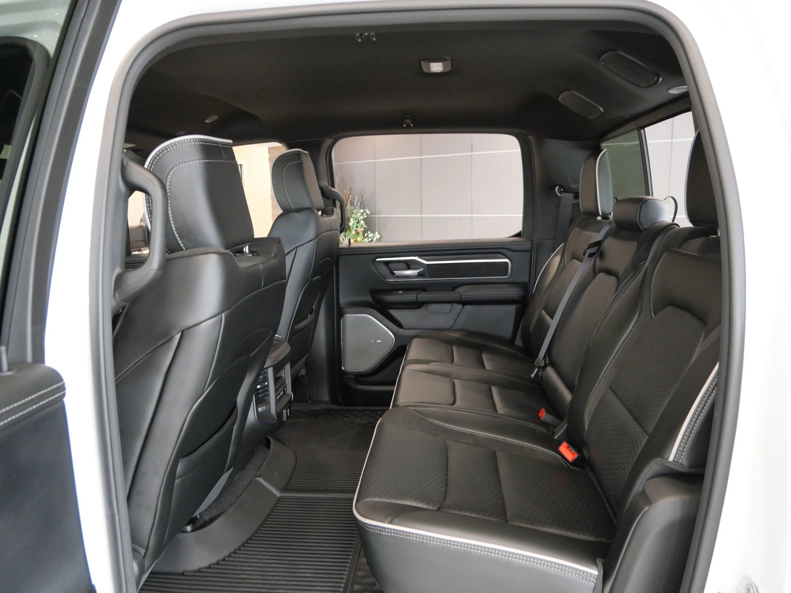 New 2026 Bright White Clear-Coat Exterior Paint RAM Laramie image 7