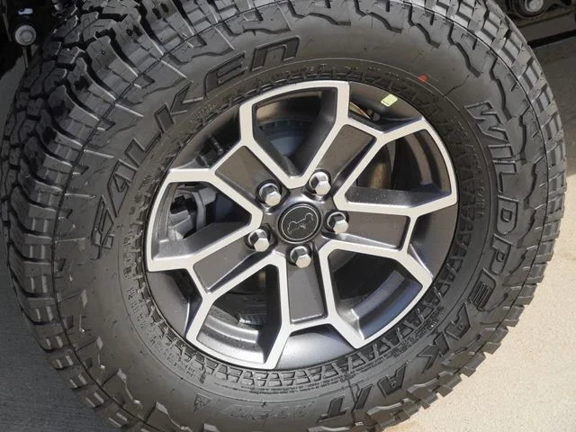 New 2026 Black Clear-Coat Exterior Paint Jeep Mojave image 11