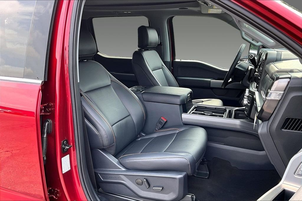 New 2026 Ruby Red Metallic Tinted Clearcoat Ford F-250® Lariat® image 30