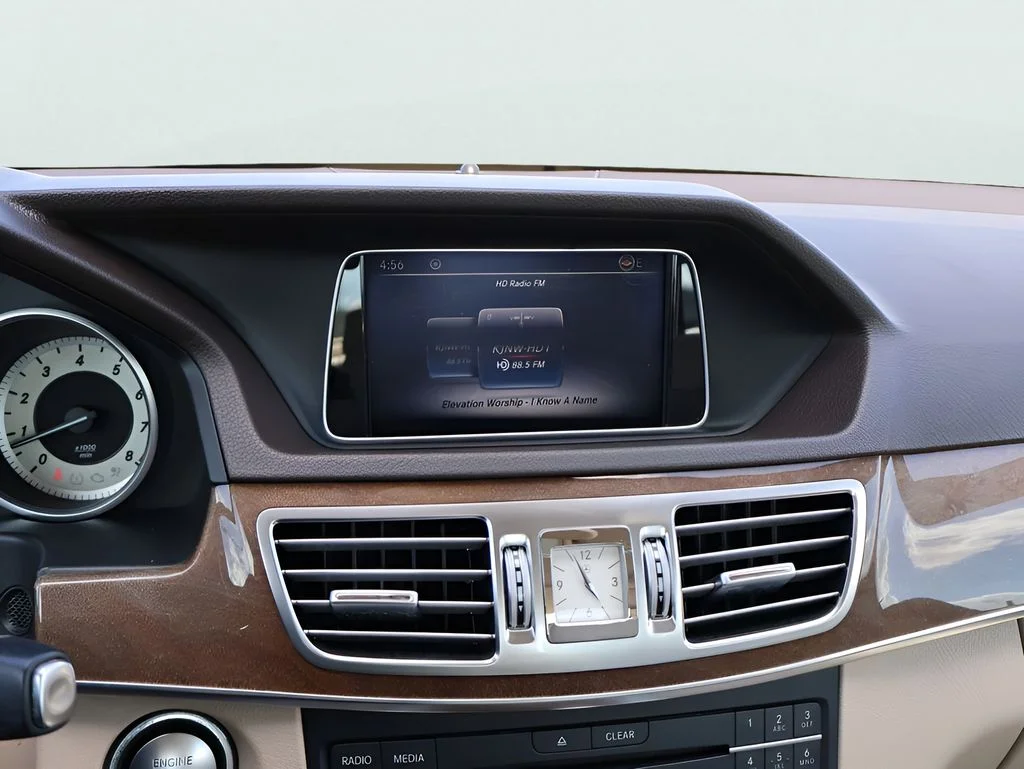 Used 2016 Gray Mercedes-Benz E 350 image 23