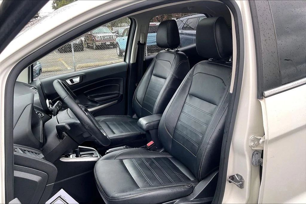 Used 2018 Diamond White Ford Titanium image 24