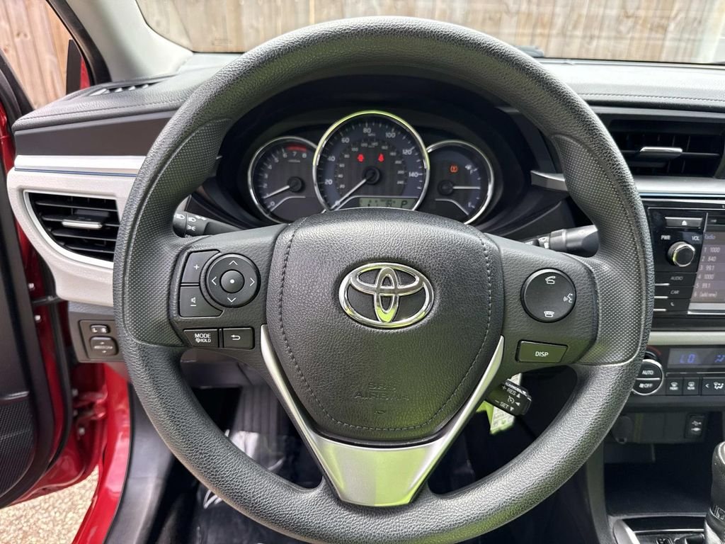 Used 2014 Red Toyota LE image 41
