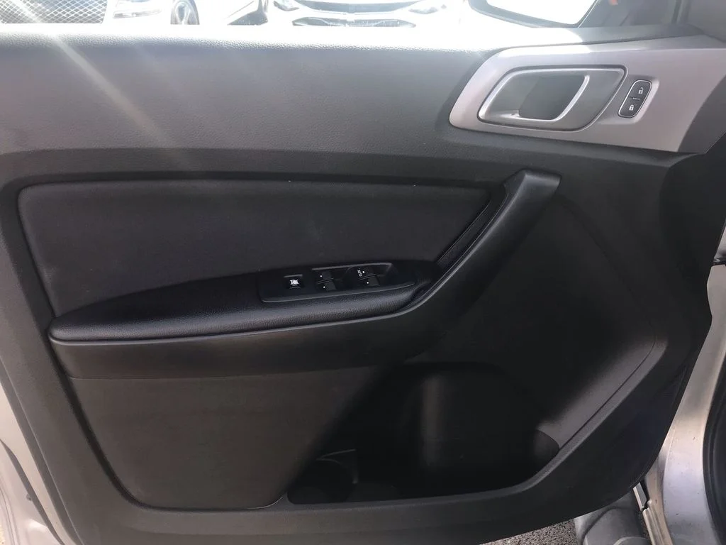 Used 2023 Silver Ford XLT image 13