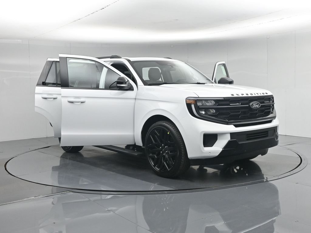 New 2026 Oxford White Ford Platinum image 36