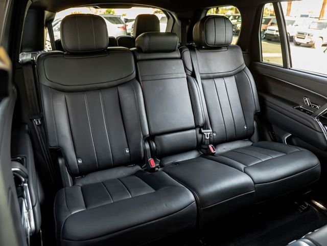 Used 2024 Santorini Black Metallic Land Rover SE image 25