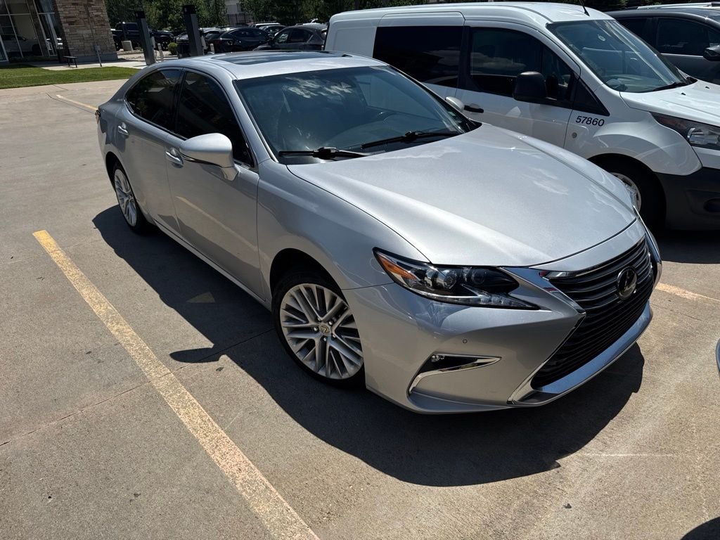 Used 2016 Silver Lexus 350 image 2