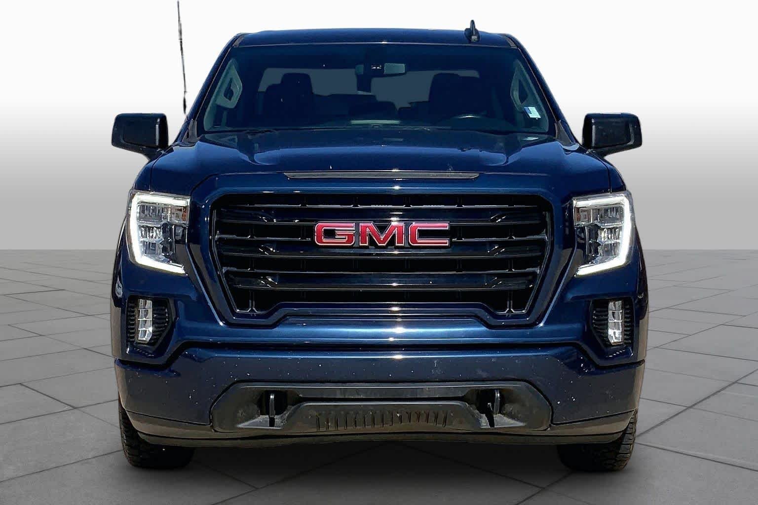 Used 2021 Pacific Blue Metallic GMC Elevation image 4