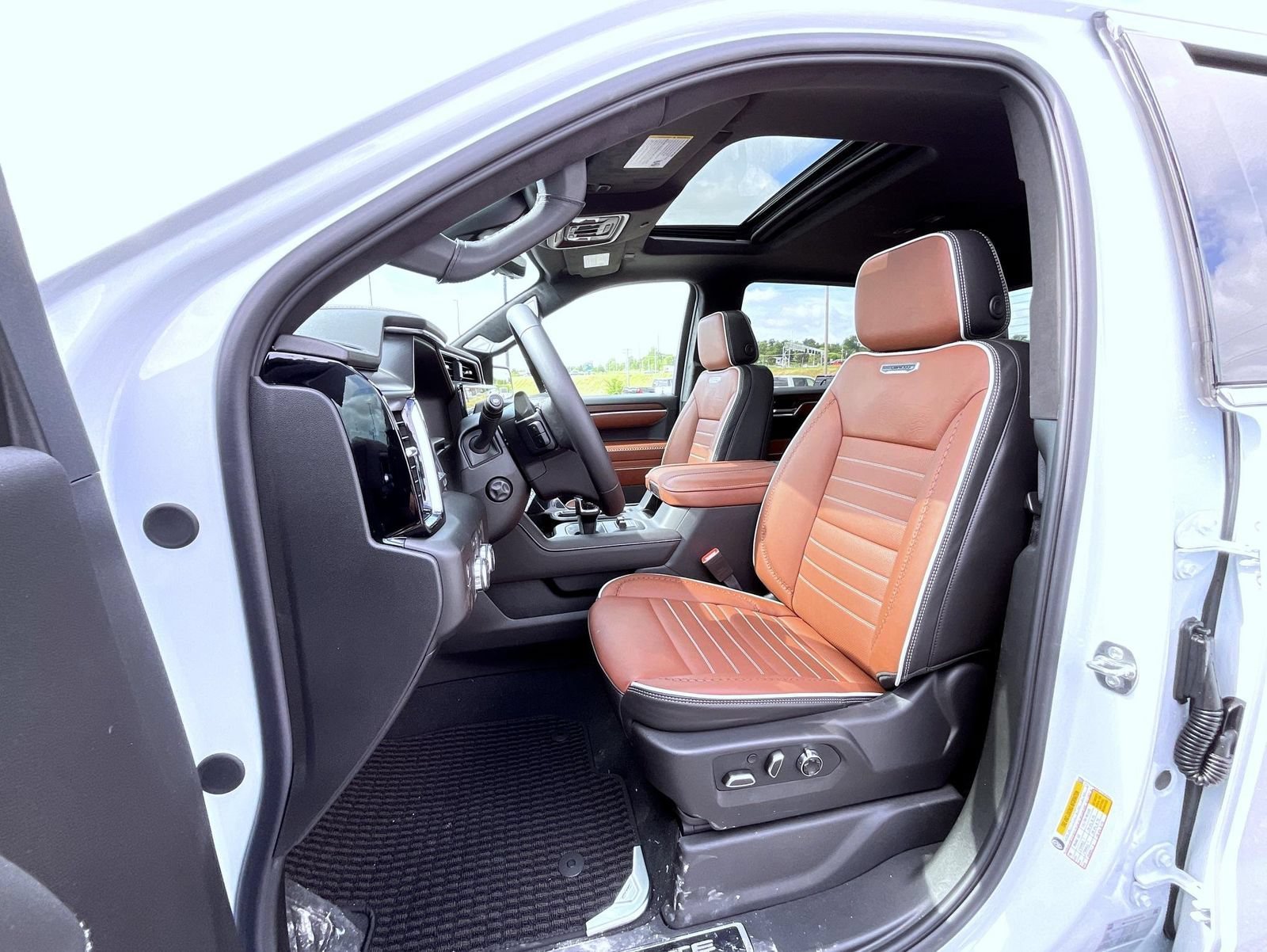 2026 GMC Sierra 1500 Denali Ultimate - Photo 12
