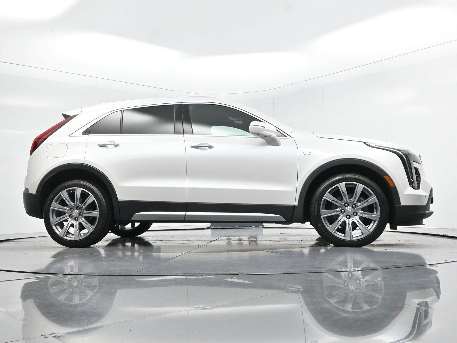 Used 2021 CRYSTAL WHITE TRICOAT Cadillac AWD Premium Luxury image 54