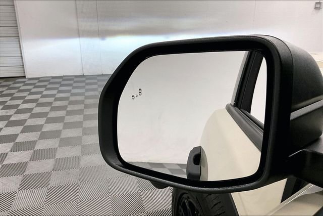 Used 2025 Desert Sand Ford Badlands image 33