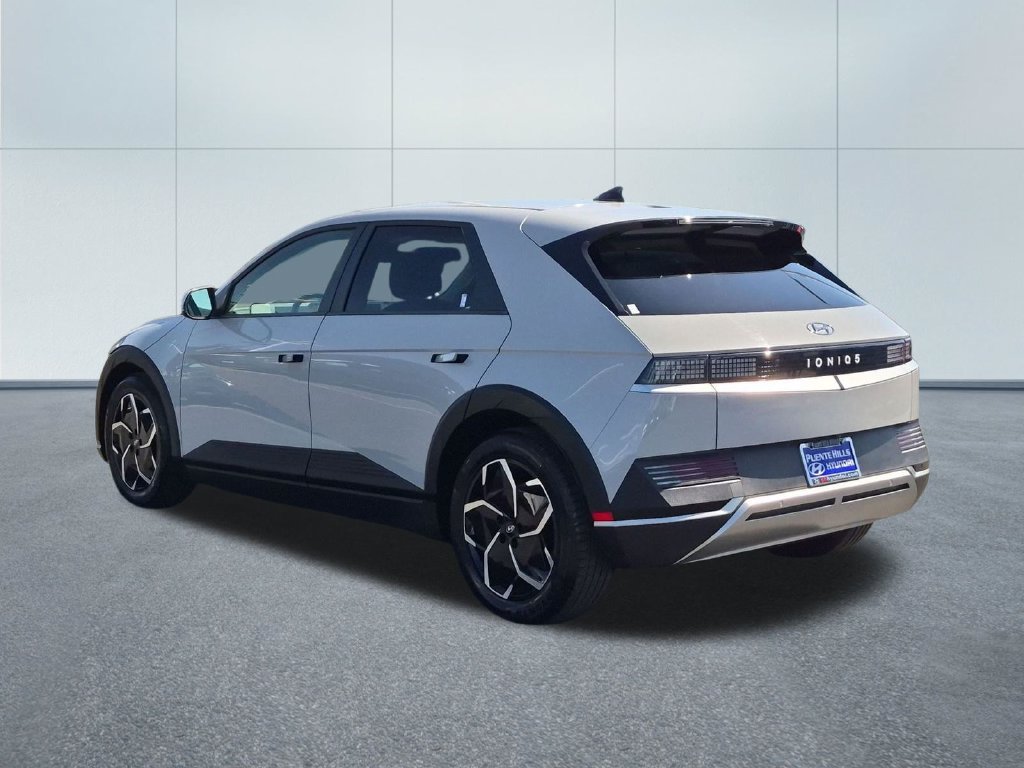 2024 Hyundai IONIQ 5 SE - Photo 4