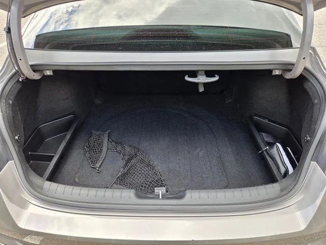 Used 2023 Silver Hyundai SEL image 15