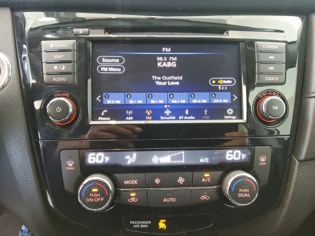 Used 2018 Silver Nissan Hybrid SV image 11