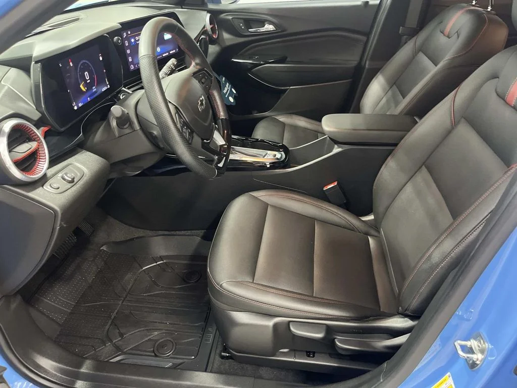 Used 2024 Fountain Blue Chevrolet 2RS image 12