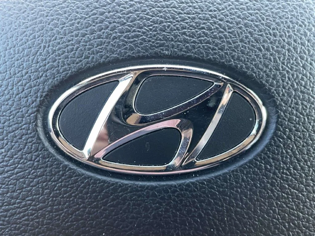 Certified Used 2023 White Hyundai SEL image 29