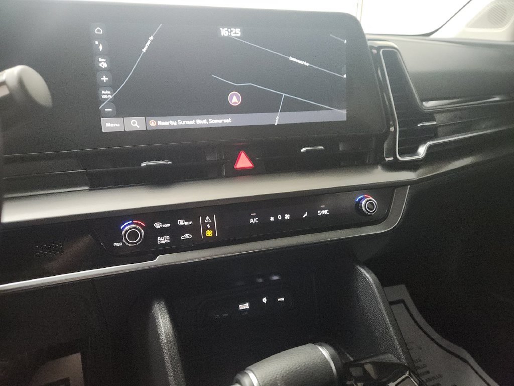 Used 2025 Black Kia EX image 10