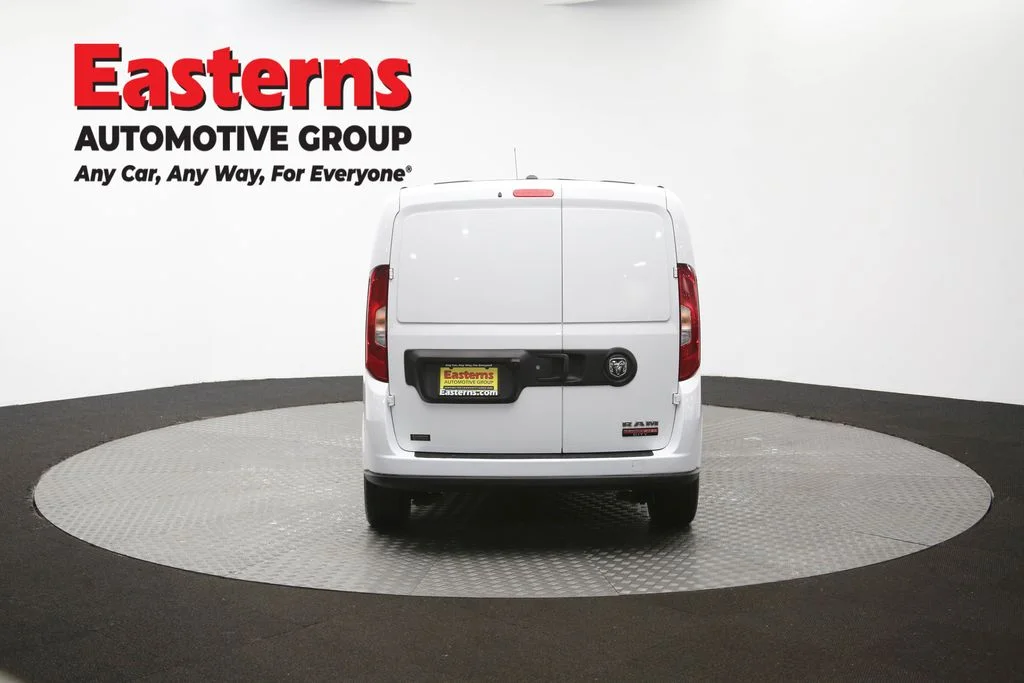 Used 2022 White Ram Base image 38