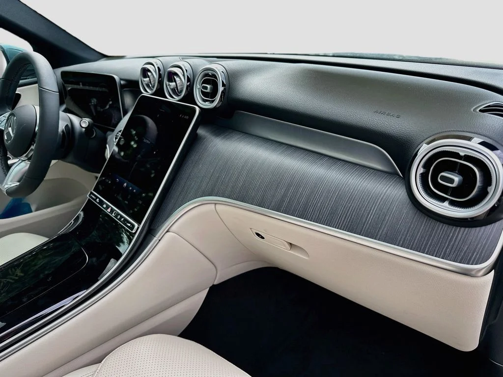 New 2026  Mercedes-Benz GLC 300 image 30