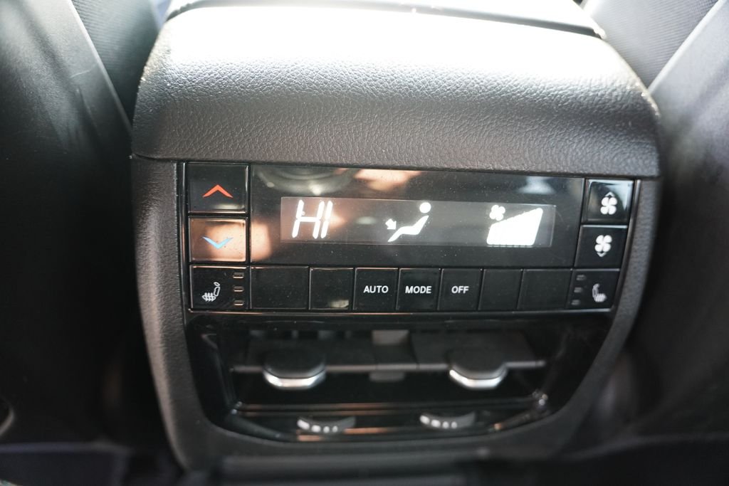 Used 2023 Bright White Clearcoat Jeep Limited image 21